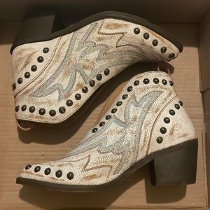 *BRAND NEW* Circle G boots